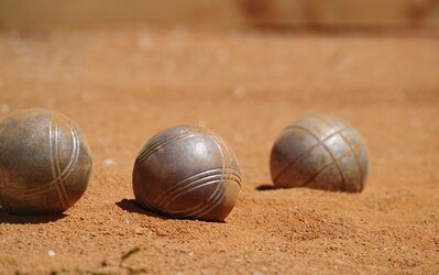 TERRAIN DE BOULES